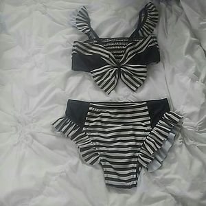Joyfolie 2 piece bathing suit